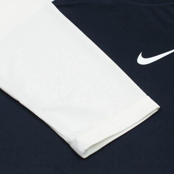 Full sleeve dry fit sleeve detail Pale lime dry fit mesh sleeve cuff on navy full sleeve shirt - Global Hub Pakistan