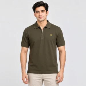 Sportlux Plus olive quarter zip polo front Man wearing a Sportlux Plus olive quarter zip polo in fine cotton pique, front view, silver metal zip and gold embroidered S on the left chest
